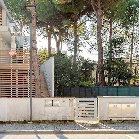 Levante Con Parcheggio * Lignano Sabbiadoro