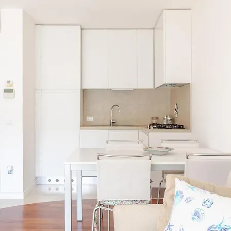 Levante Con Parcheggio Daire